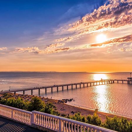 Luxury Versailles Apartments Center Opera Burgas Stad Buitenkant foto