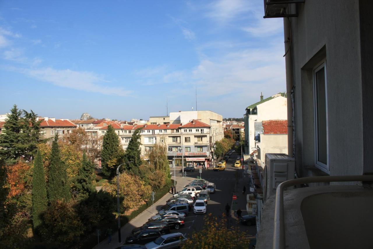 Luxury Versailles Apartments Center Opera Burgas Stad Buitenkant foto