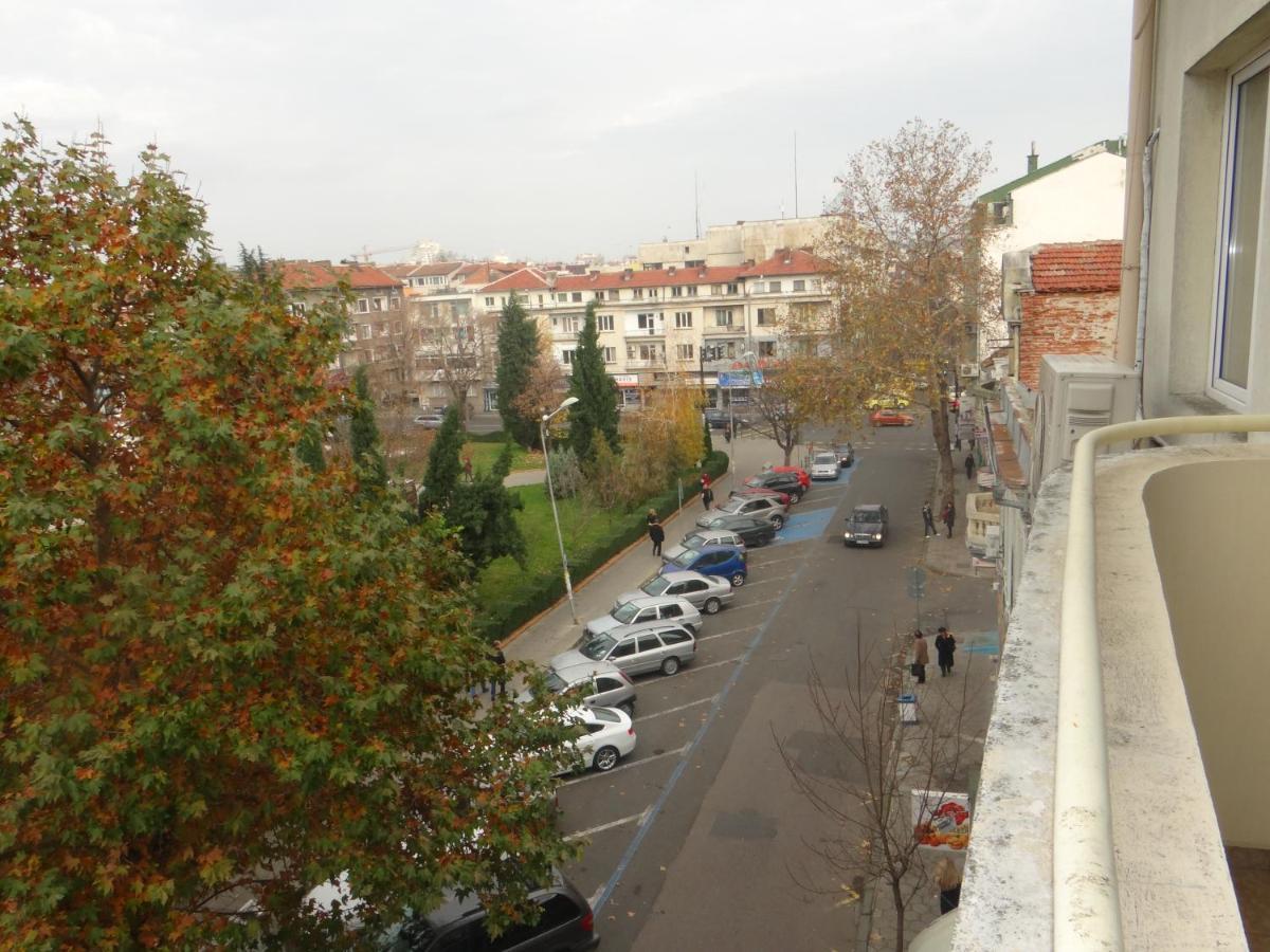 Luxury Versailles Apartments Center Opera Burgas Stad Buitenkant foto